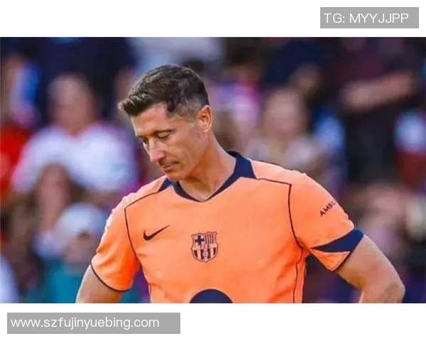 莱万领衔球队新赛季征程展望球迷期待他再创辉煌成就 莱万领衔球队新赛季征程展望球迷期待他再创辉煌成就