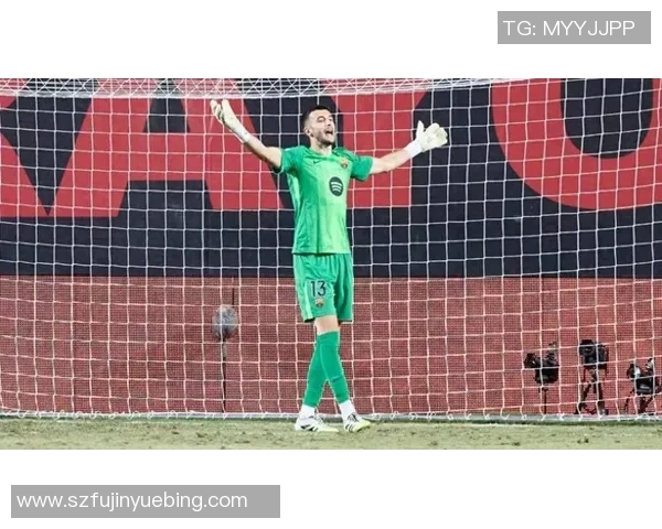 库尔图瓦的传奇之路:从青涩门将到世界顶级守护神的蜕变与荣耀 库尔图瓦的传奇之路:从青涩门将到世界顶级守护神的蜕变与荣耀