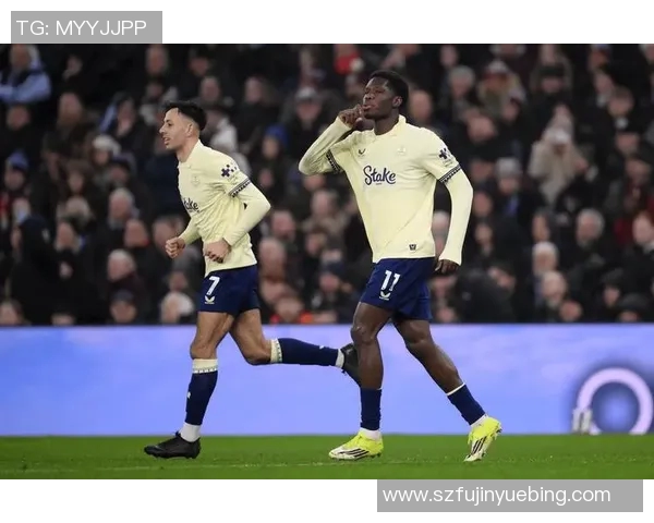 埃弗顿主场迎战利兹联双方争夺英超宝贵积分之战 埃弗顿主场迎战利兹联双方争夺英超宝贵积分之战